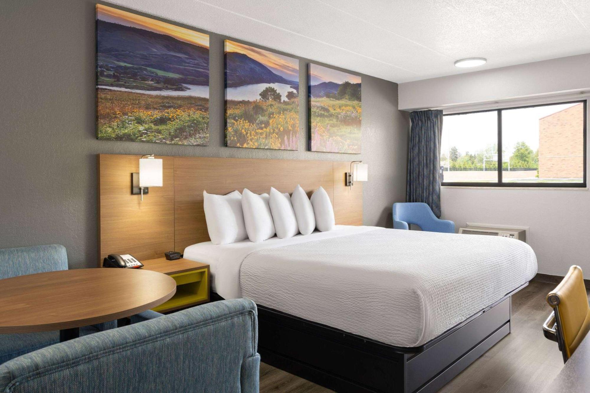 Days Inn By Wyndham Columbus Worthington Экстерьер фото