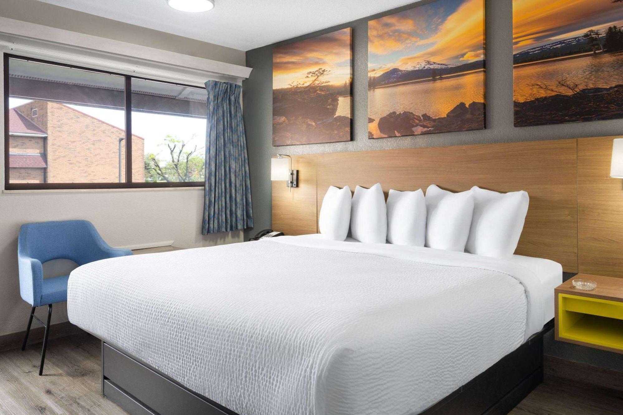 Days Inn By Wyndham Columbus Worthington Экстерьер фото